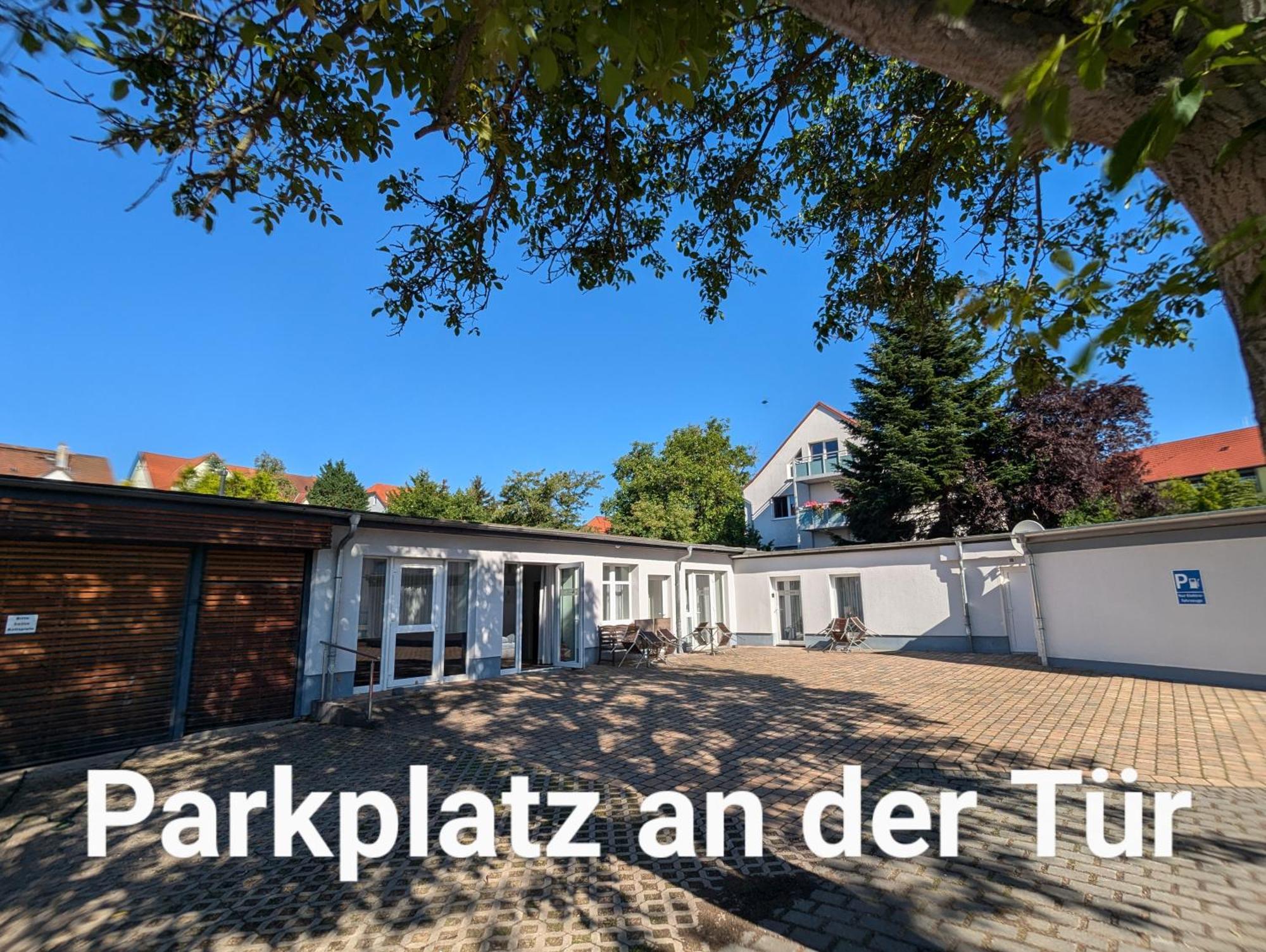 Fewo Urban Gotha-Apartment Ekhof- Am Schlosspark- Parken An Der Der Tuer- Barrierefrei, 900 Meter Zum Bahnhof - Wallbox Exterior photo